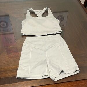 gilly hicks workout set